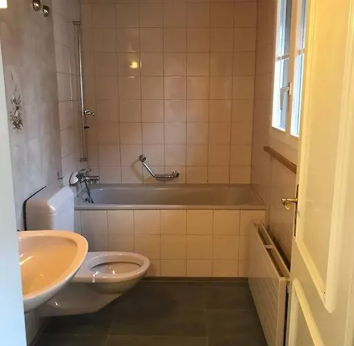 דירה Simple Flat 72 M2 In The Centre Of With Private Parking