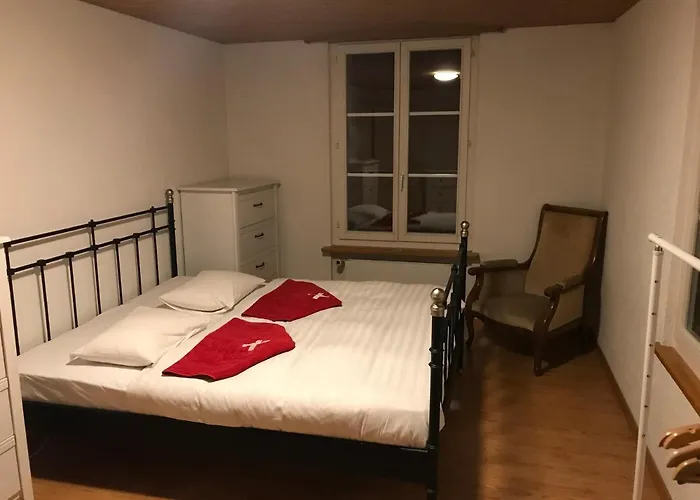 Simple Flat 72 M2 In The Centre Of With Private Parking